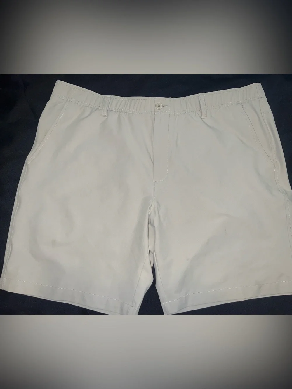 Under Armour Men's Tan Flat-Front Performance Shorts